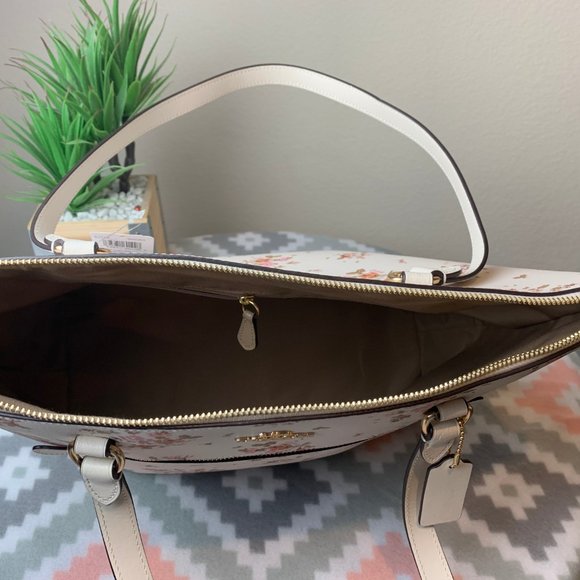 Coach Gallery Tote - Picture 5 of 7